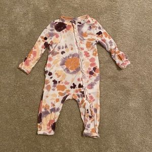SpearmintLove + Angel Dear Baby Girl Tie-Dye Sleeper (Size 0-3 months)